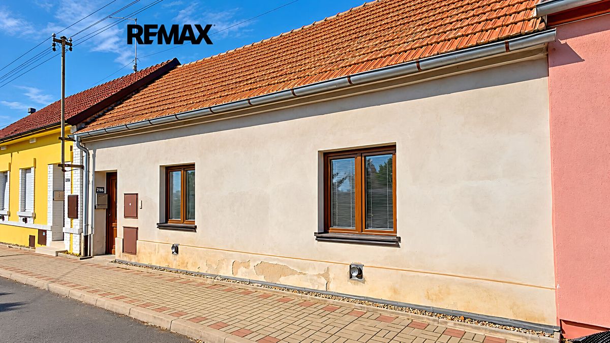 Prodej rodinného domu 70 m², pozemek 253 m² – fotografie 2