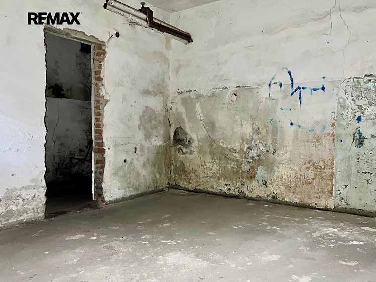 Комерційне приміщення на продаж, 590 м² (25 з 42)