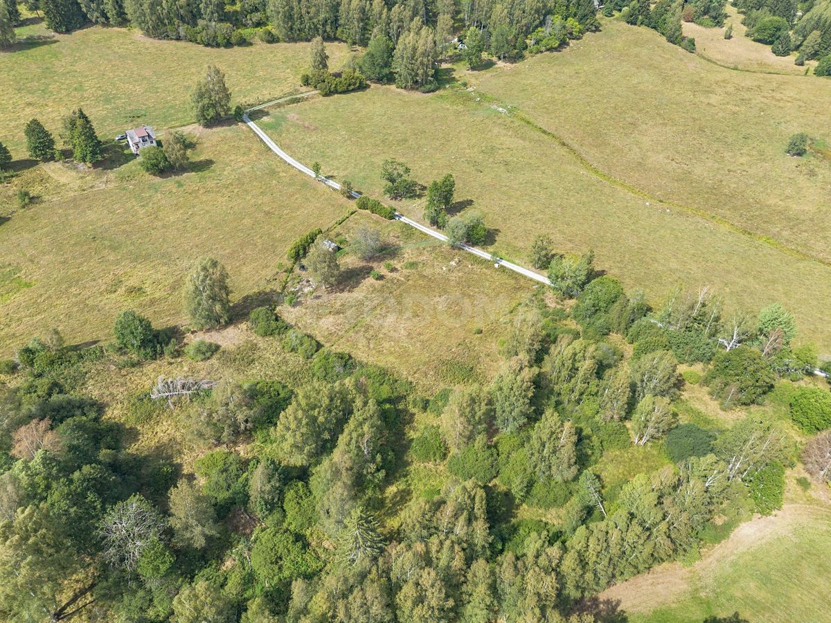 Prodej stavebního pozemku 2451 m² – fotografie 3