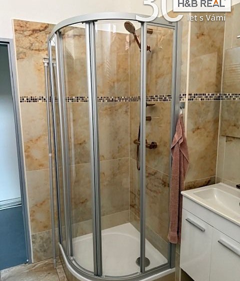 Комерційне приміщення в оренду, 200 м² (19 з 22)
