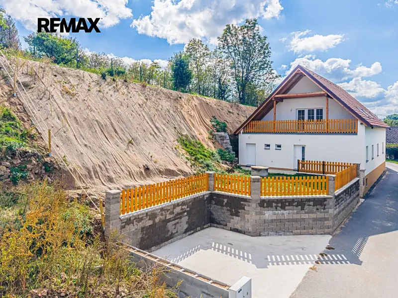 Prodej rodinného domu 190 m², pozemek 453 m², Nepomuk – náhled fotky 2