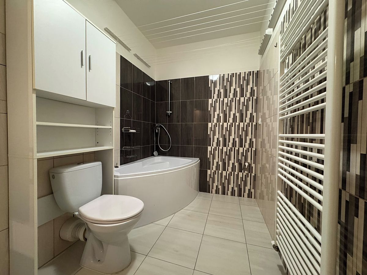 Pronájem bytu 1+kk 35 m² – fotografie 5