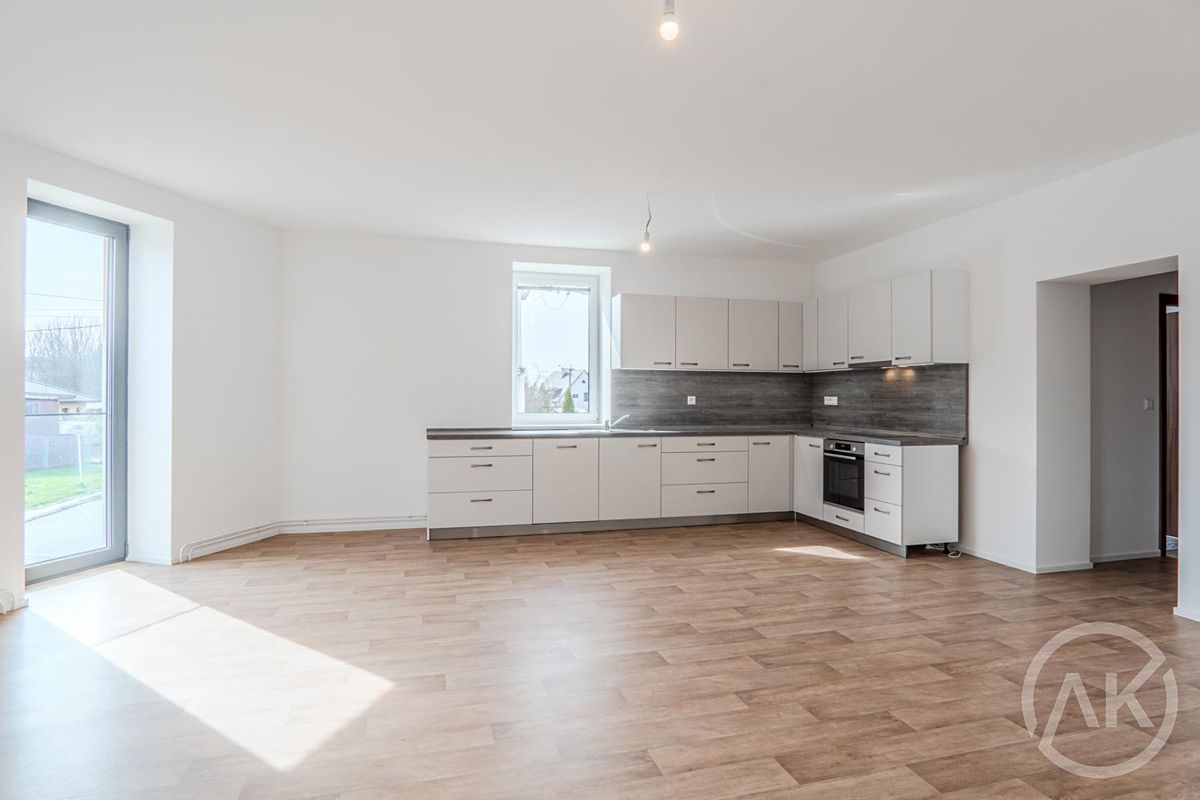 Pronájem bytu 3+kk 84 m² – fotografie 3