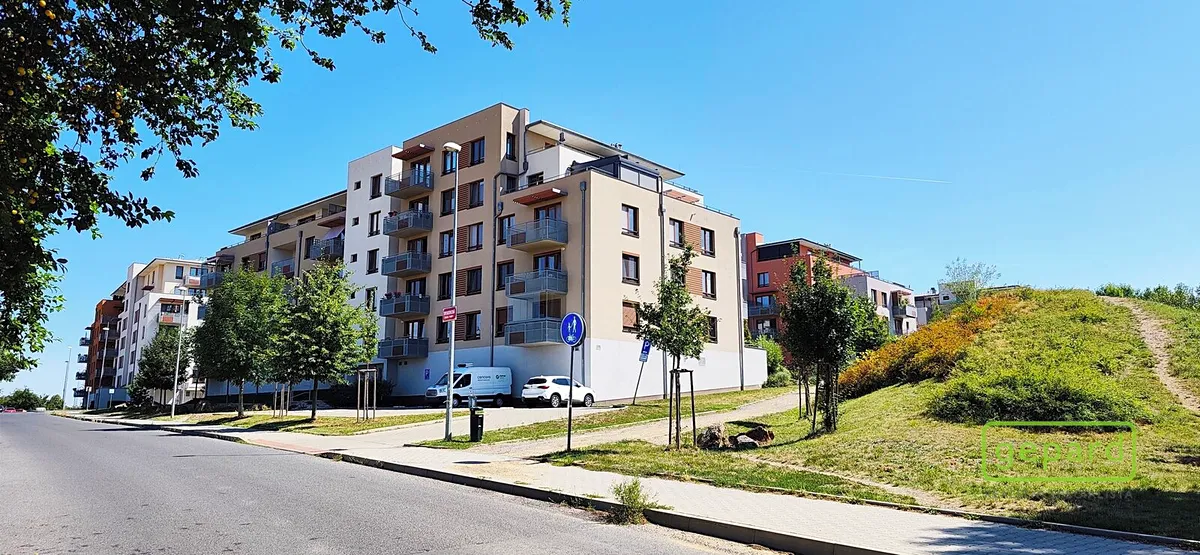 Prodej garážového stání 14 m²