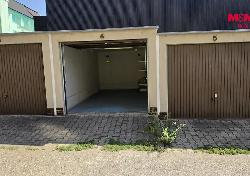 Pronájem garáže 16 m², Praha – náhled fotky 2
