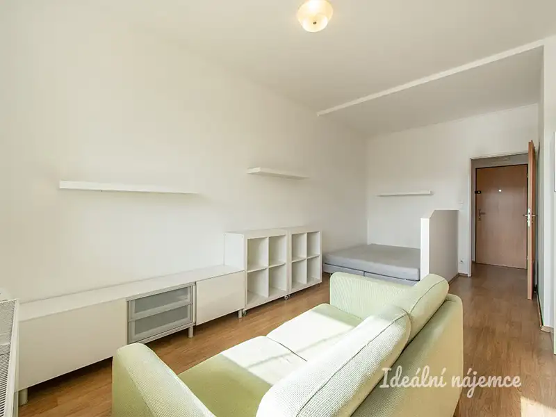 Pronájem bytu 1+kk 33 m², Praha – náhled fotky 3