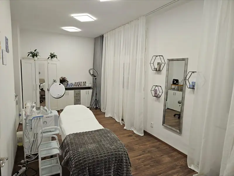 Pronájem obchodního prostoru 35 m², Praha – náhled fotky 2