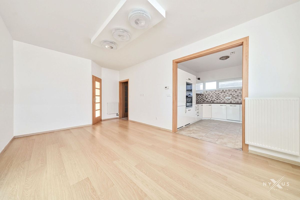 Pronájem rodinného domu 117 m², pozemek 306 m² – fotografie 5