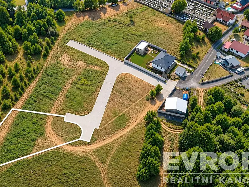 Prodej stavebního pozemku 1353 m², Soutice – náhled fotky 2
