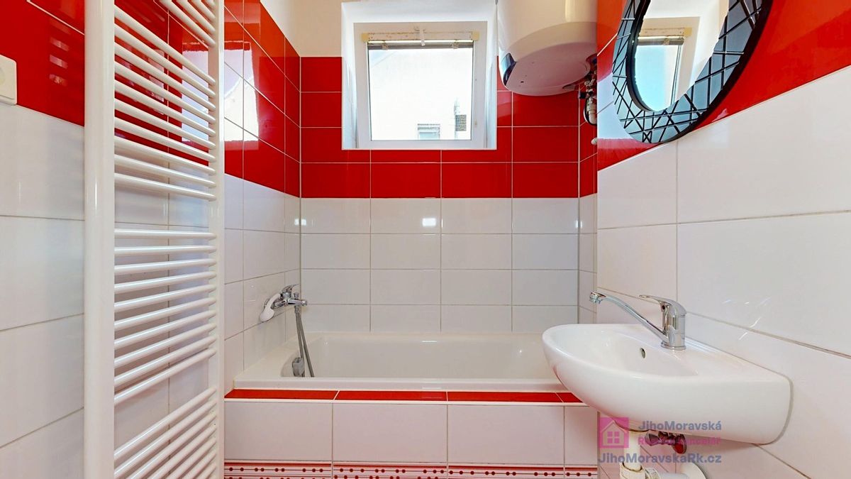 Pronájem bytu 3+1 79 m² – fotografie 2