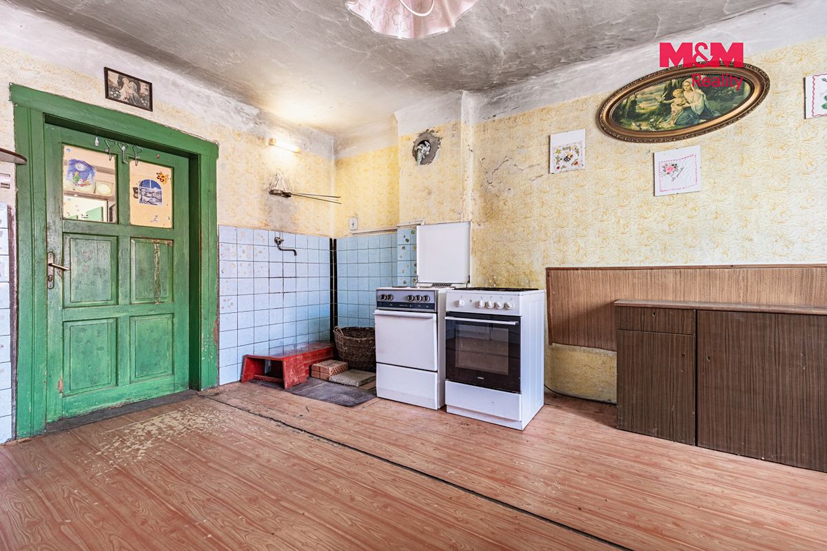 Prodej rodinného domu 78 m², pozemek 686 m² – fotografie 3