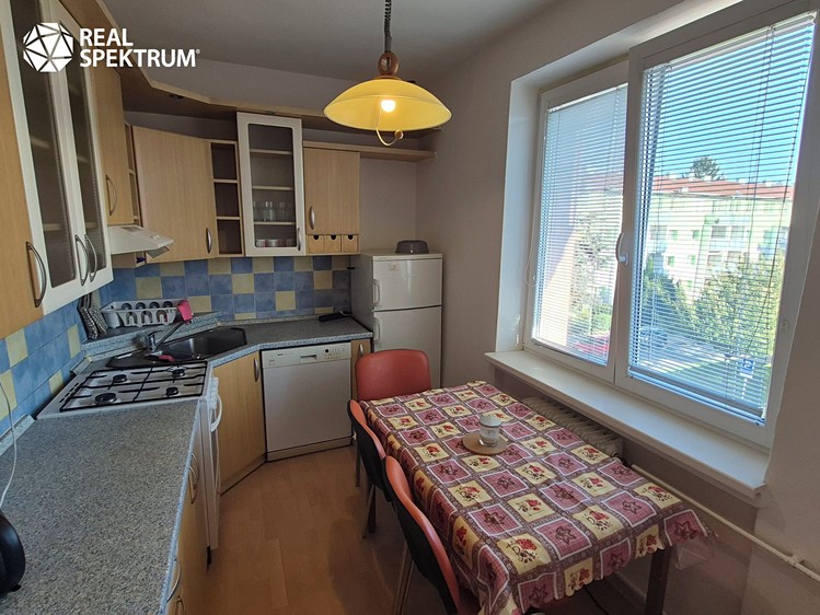 Pronájem bytu 2+1, 54 m² (7 z 12)