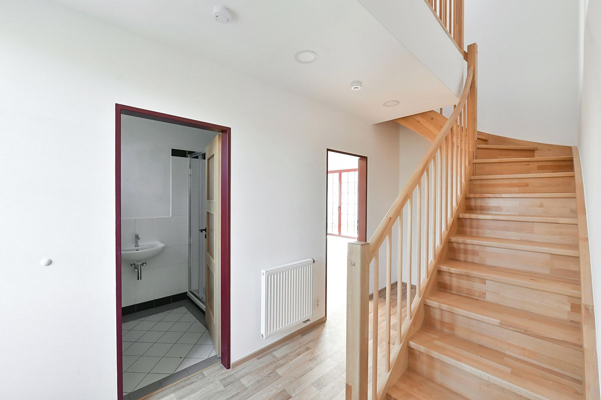 Pronájem bytu 4+kk 110 m² – fotografie 3