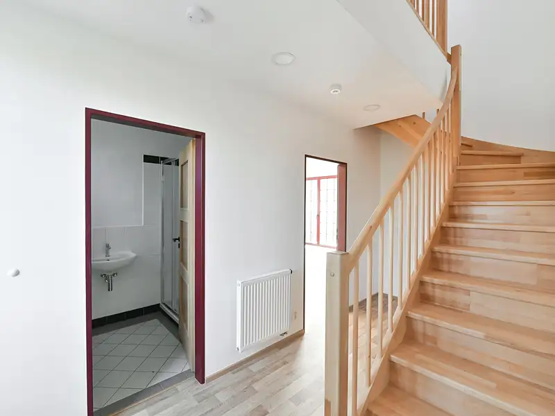 Pronájem bytu 4+kk 110 m², Kosoř – náhled fotky 3