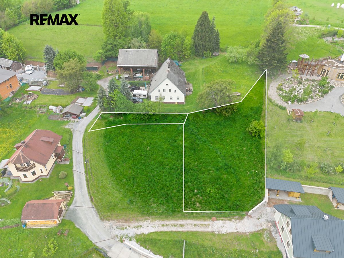 Prodej stavebního pozemku 788 m² – fotografie 2