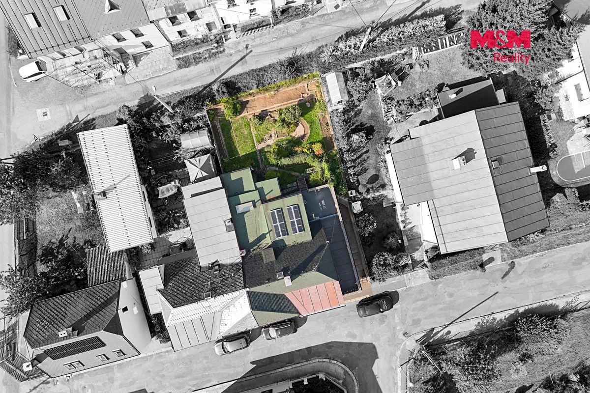 Prodej rodinného domu 210 m², pozemek 336 m² – fotografie 4