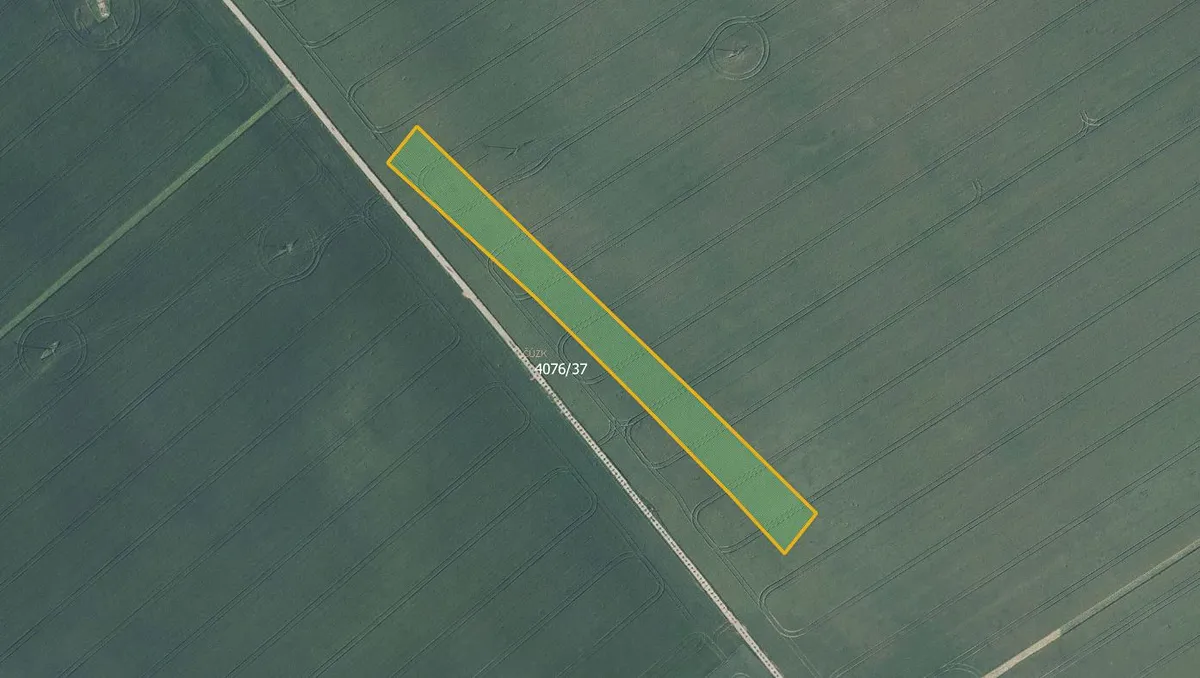 Prodej pole 5594 m²