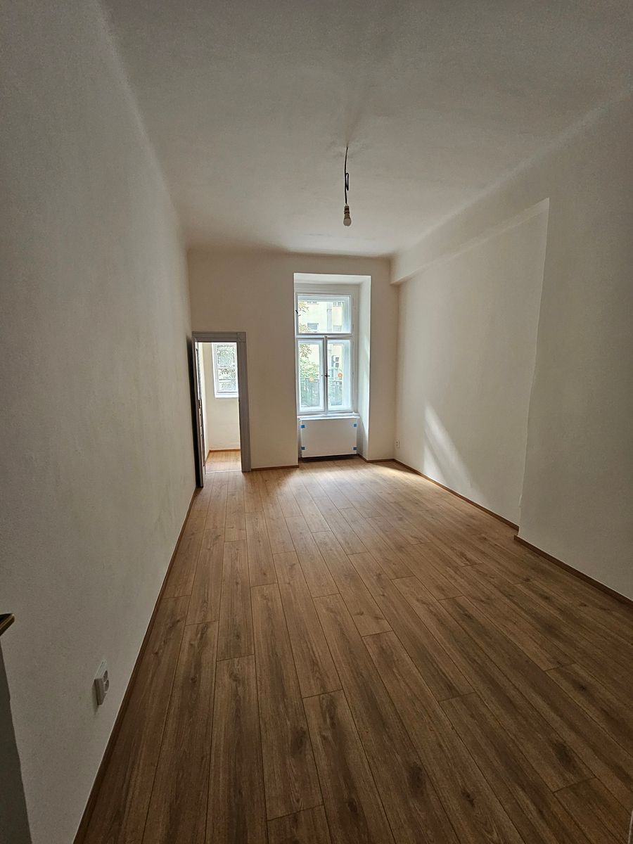 Pronájem bytu 2+kk 65 m² – fotografie 4