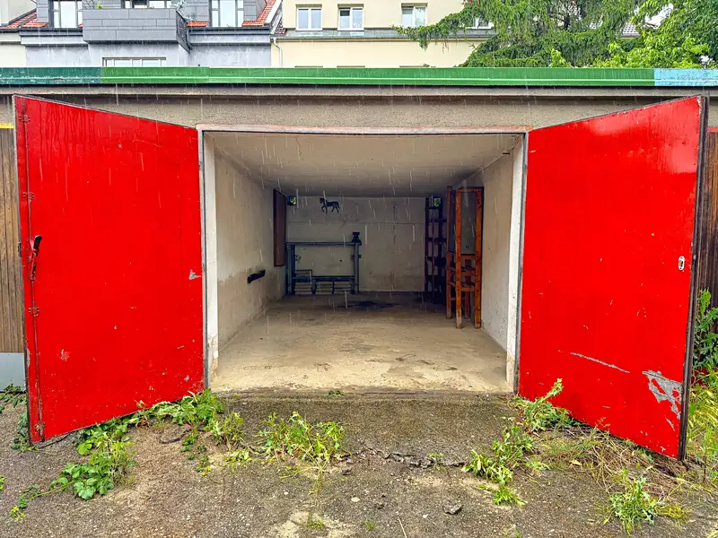 Pronájem garáže 18 m², Praha – náhled fotky 1