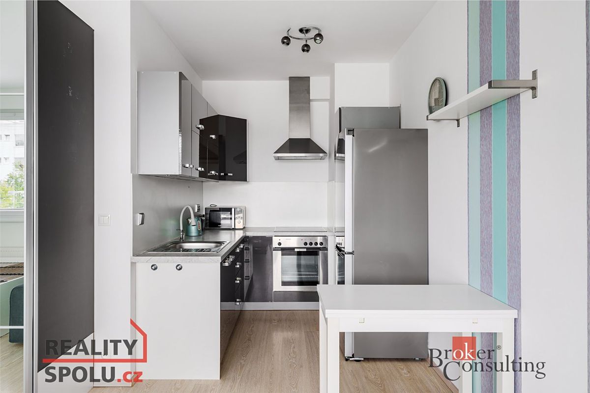 Pronájem bytu 1+kk 37 m² – fotografie 5