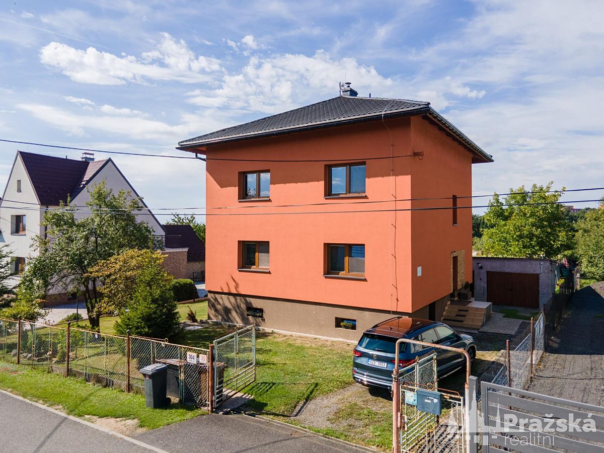 Prodej rodinného domu 380 m², pozemek 1000 m²