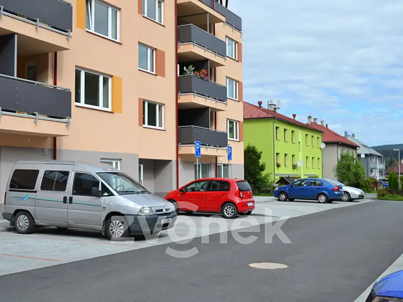 Pronájem bytu 2+kk 55 m², Vsetín – náhled fotky 1