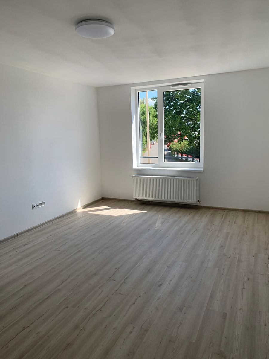 Pronájem bytu 2+kk 46 m² – fotografie 2