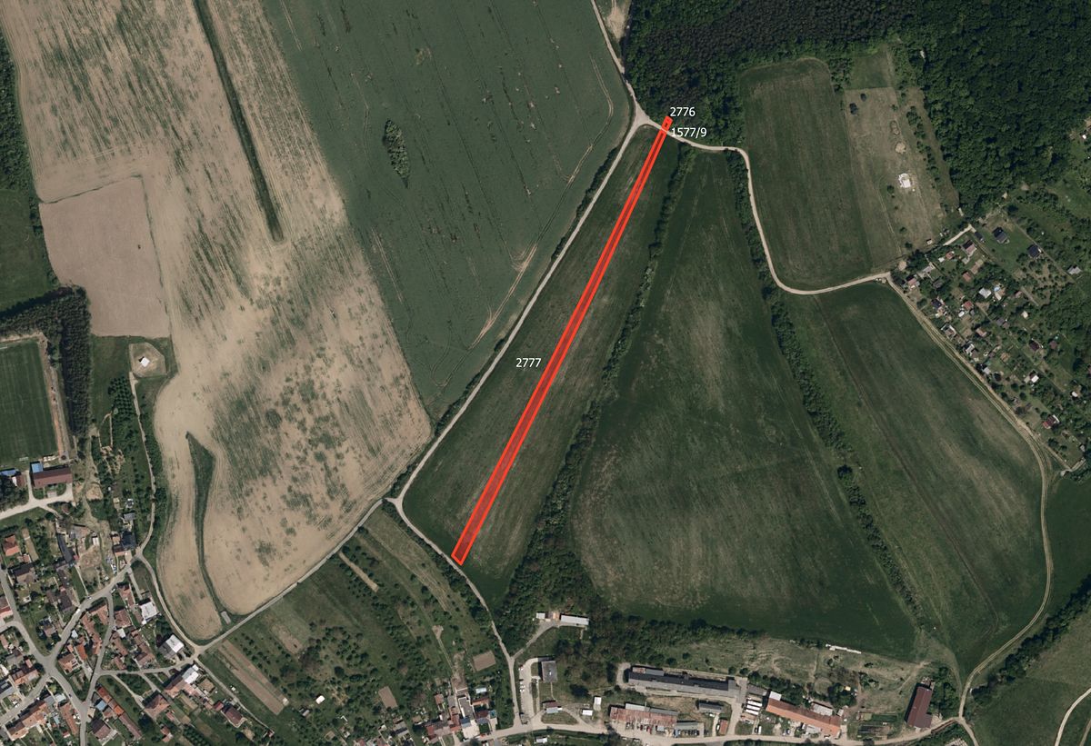 Prodej pole 5050 m²