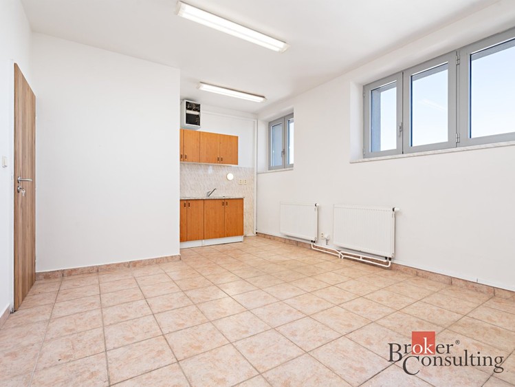 Комерційне приміщення в оренду, 80 м² (7 з 14)