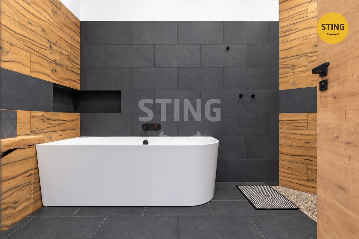 Prodej rodinného domu 180 m², pozemek 1168 m² – fotografie 4