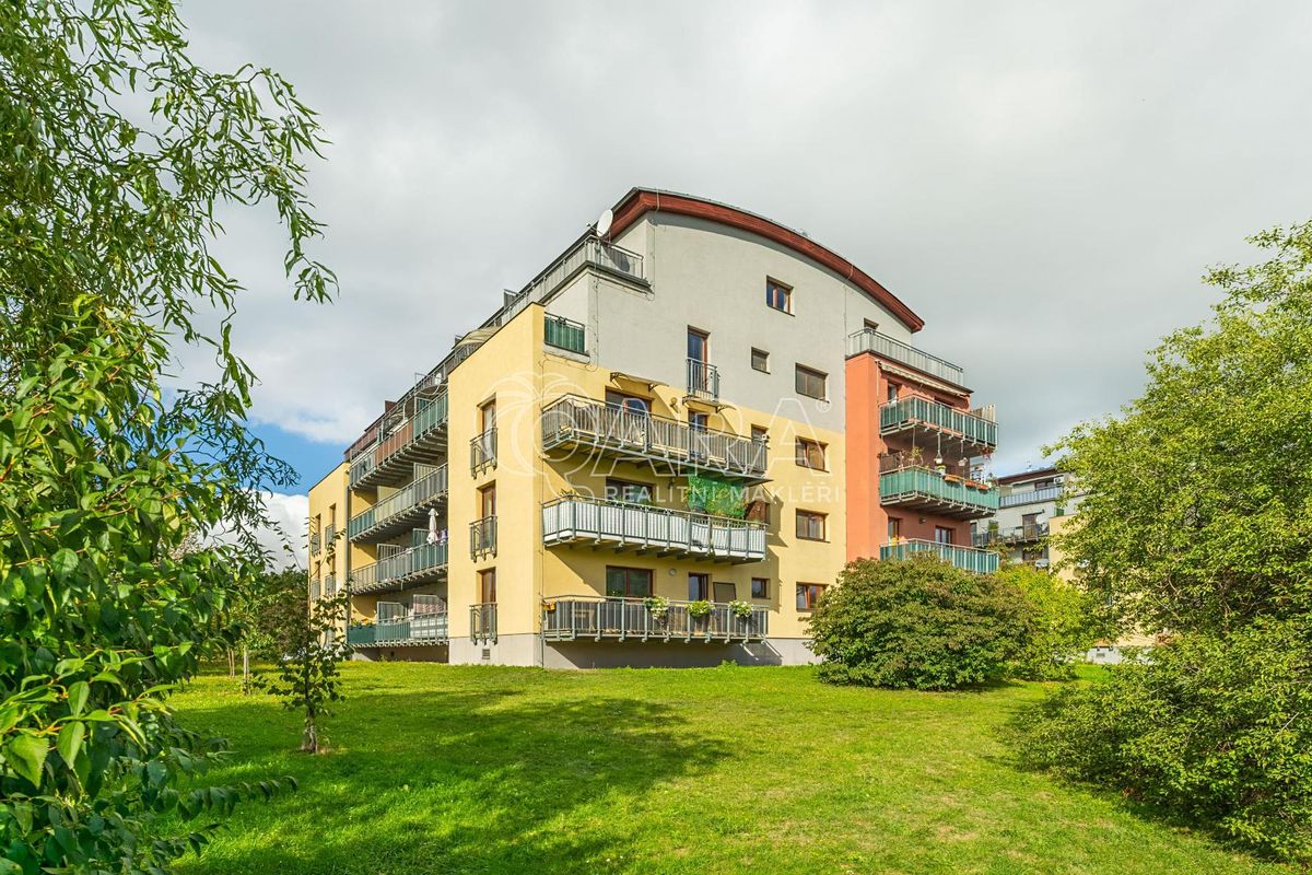 Pronájem bytu 1+kk 38 m²