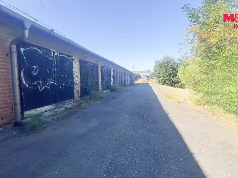 Prodej garáže 18 m², Zlín – náhled fotky 3
