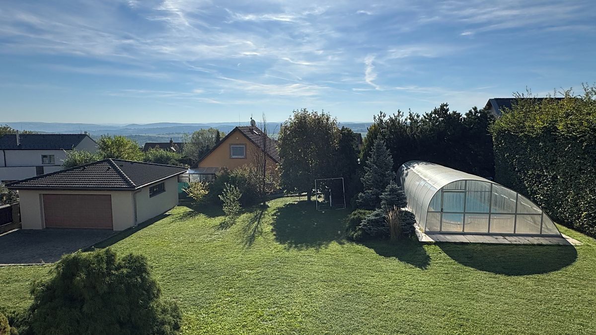 Prodej rodinného domu 258 m², pozemek 1794 m² – fotografie 5