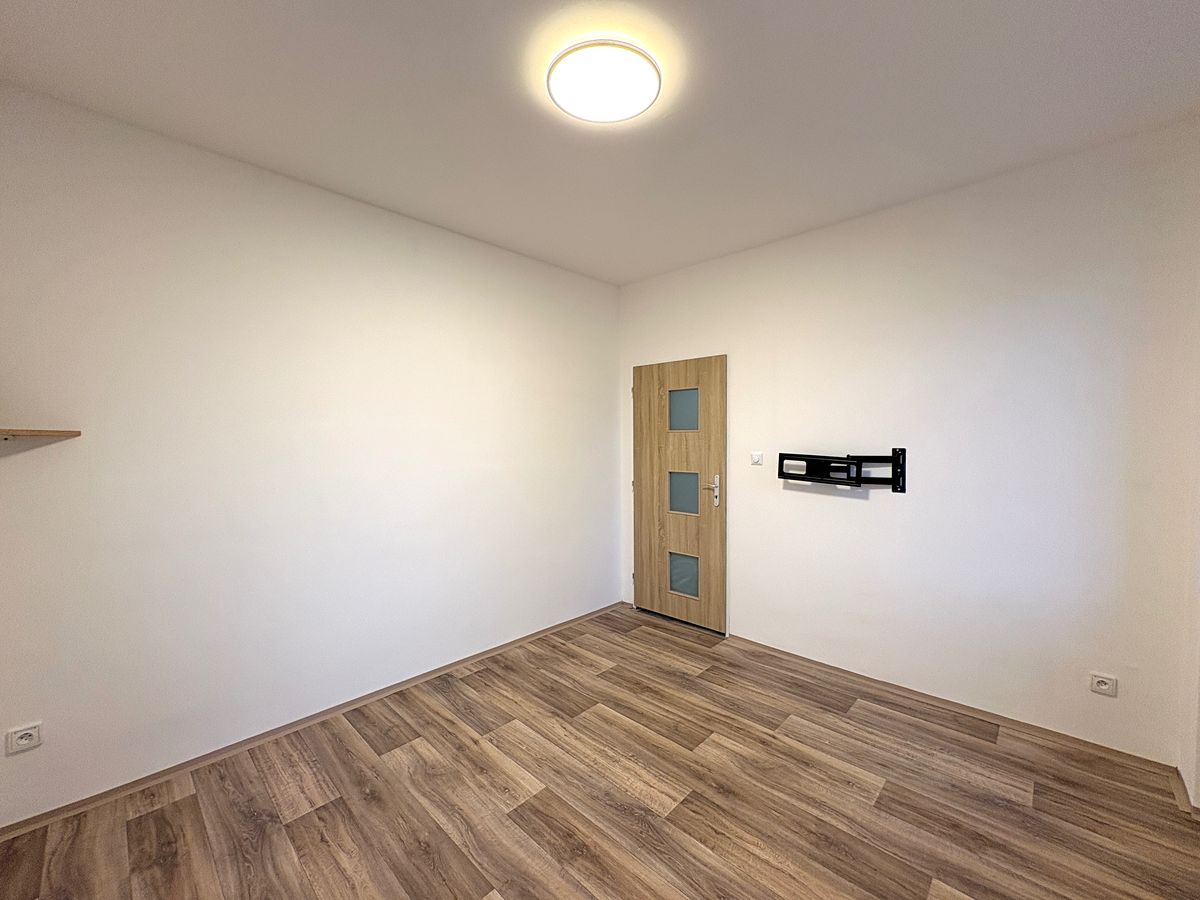 Pronájem bytu 2+1 45 m² – fotografie 5