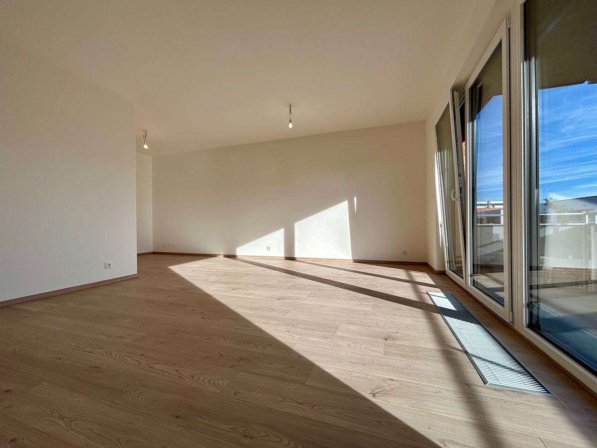 Pronájem bytu 2+kk 61 m² – fotografie 2