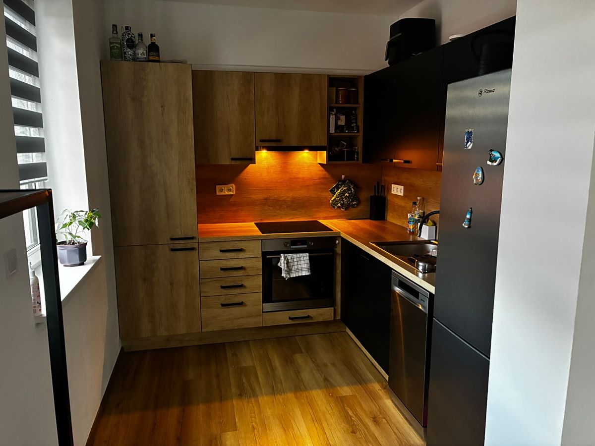 Pronájem bytu 2+kk 65 m² – fotografie 3