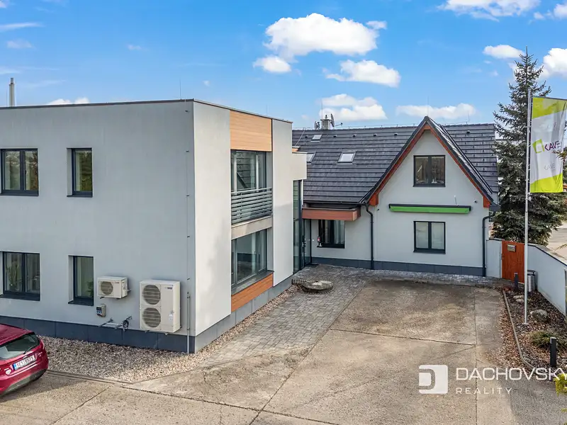 Prodej obchodního prostoru 374 m², Pardubice – náhled fotky 3