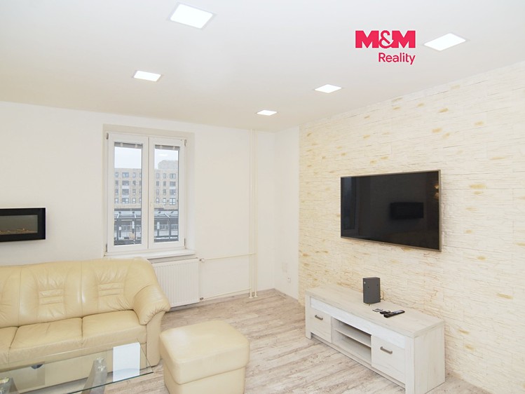 Wohnung 2+1 zur Miete, 45 m² (1 von 8)