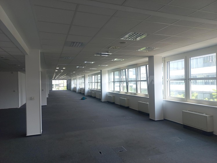 Комерційне приміщення в оренду, 168 м² (7 з 12)