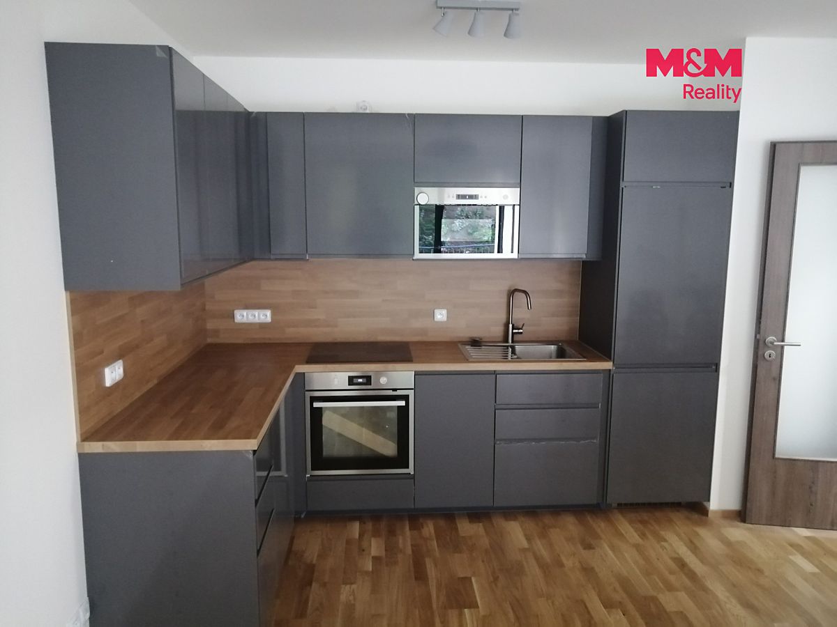 Pronájem bytu 2+kk 58 m² – fotografie 2