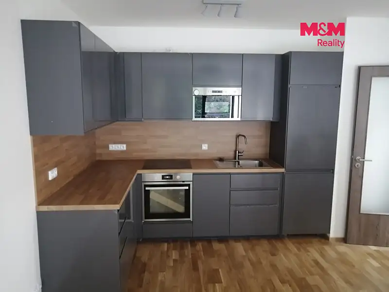 Pronájem bytu 2+kk 58 m², Praha – náhled fotky 2