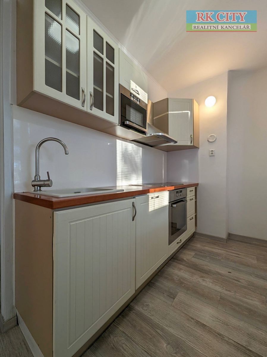 Pronájem bytu 2+1 55 m² – fotografie 5