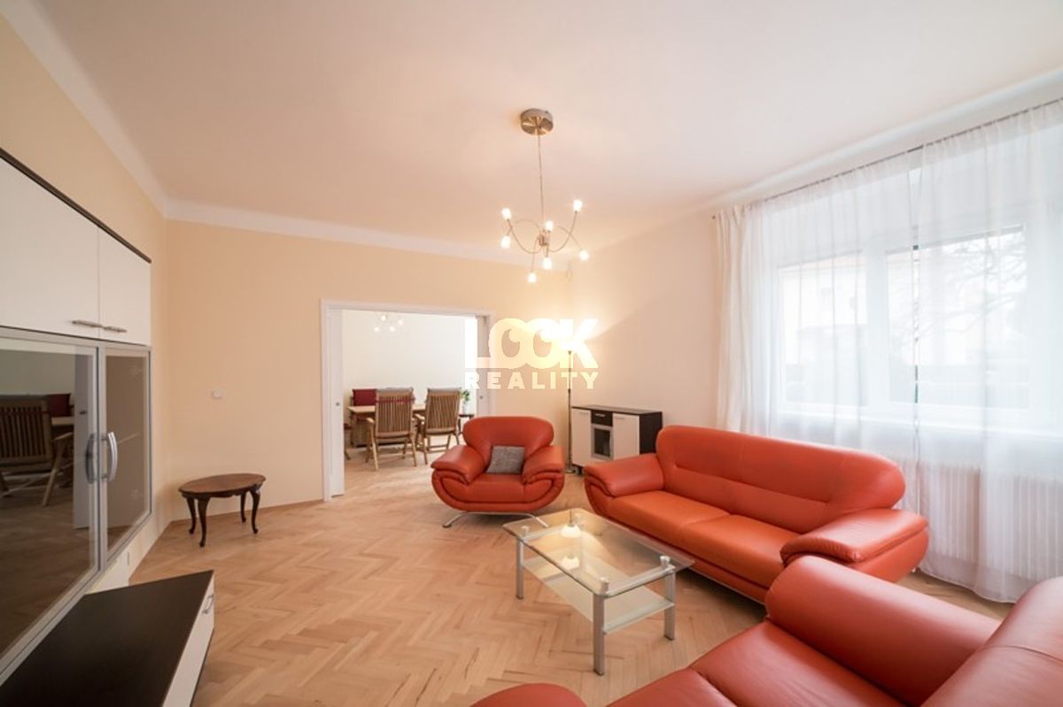 Pronájem bytu 4+1 150 m² – fotografie 2