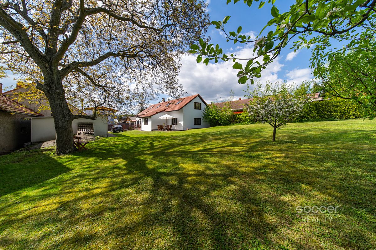 Pronájem rodinného domu 180 m², pozemek 1662 m²