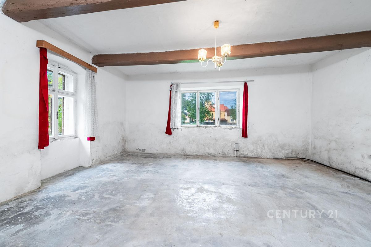 Prodej rodinného domu 181 m², pozemek 1172 m² – fotografie 2