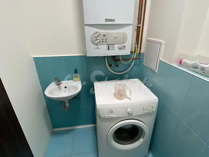 Pronájem bytu 2+1 60 m², Hradec Králové – náhled fotky 3
