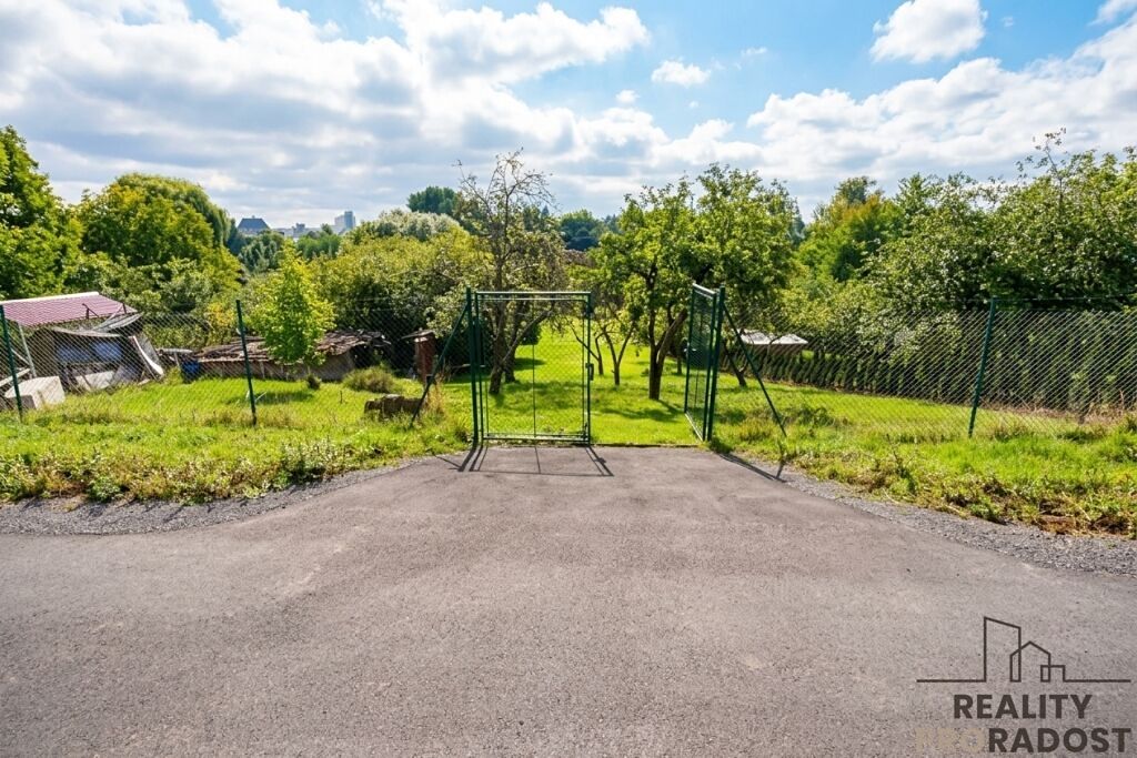 Prodej zahrady 1863 m²