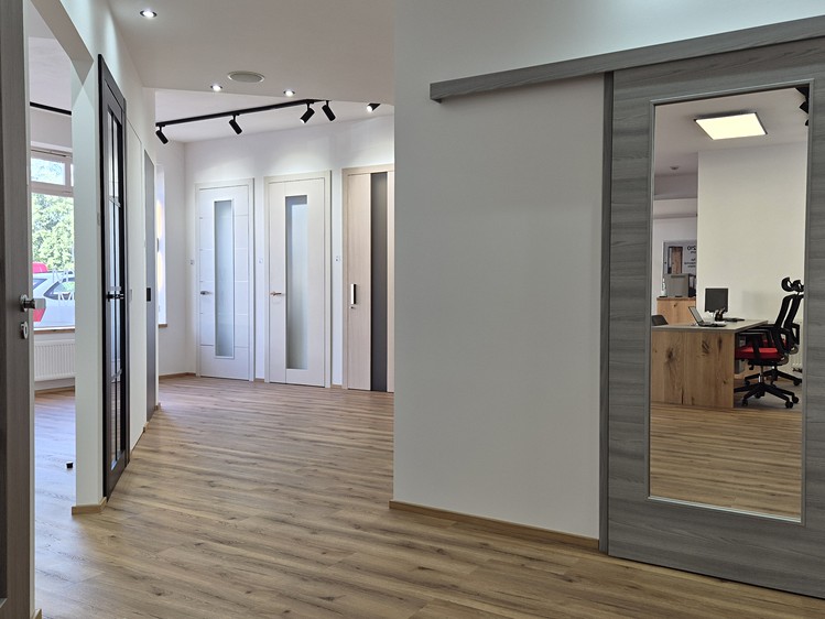 Комерційне приміщення в оренду, 220 м² (4 з 19)