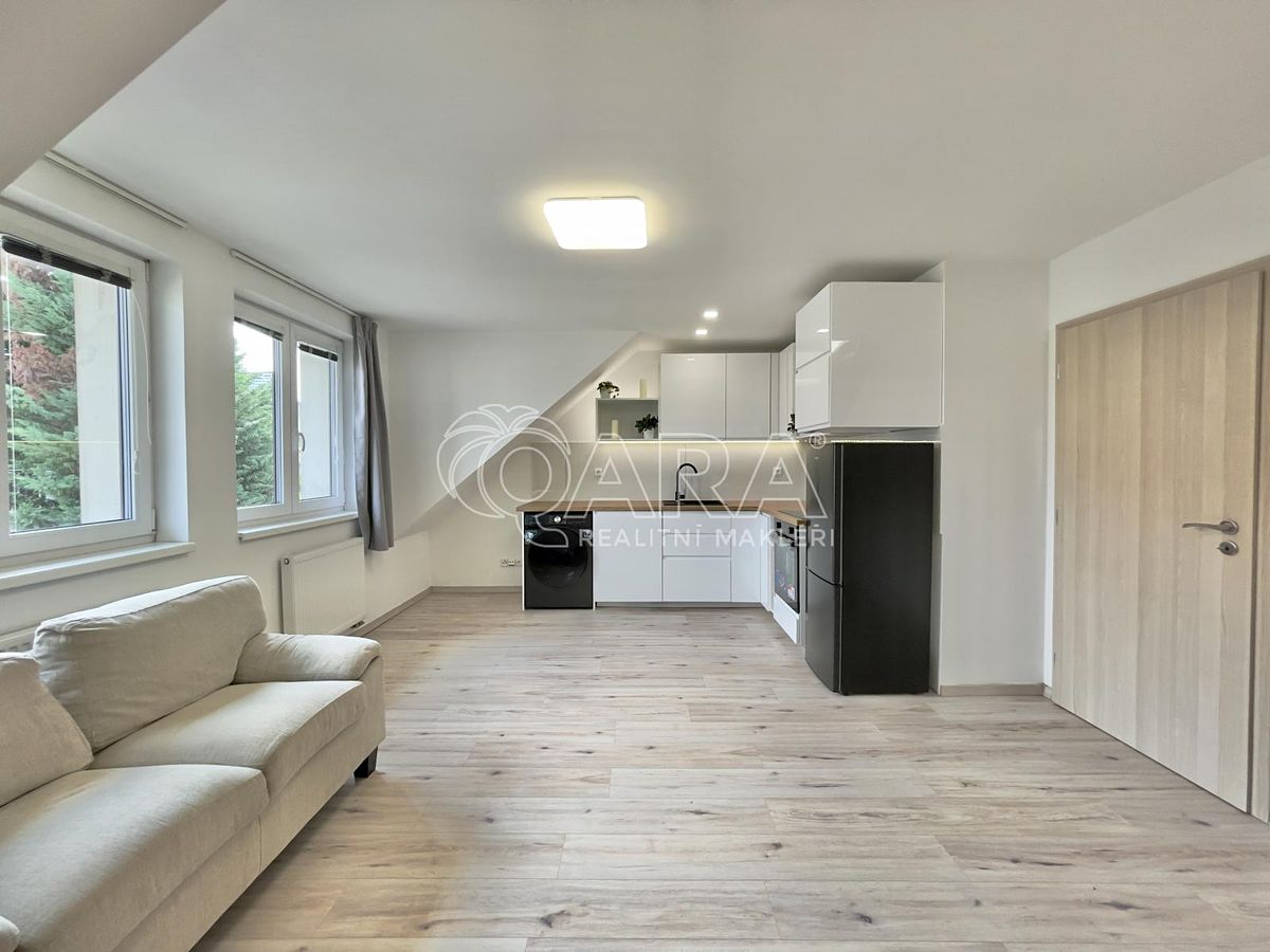 Pronájem bytu 3+kk 84 m² – fotografie 5