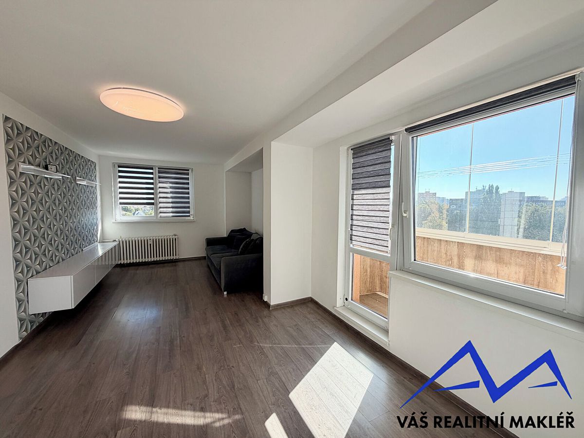 Pronájem bytu 2+1 65 m² – fotografie 3